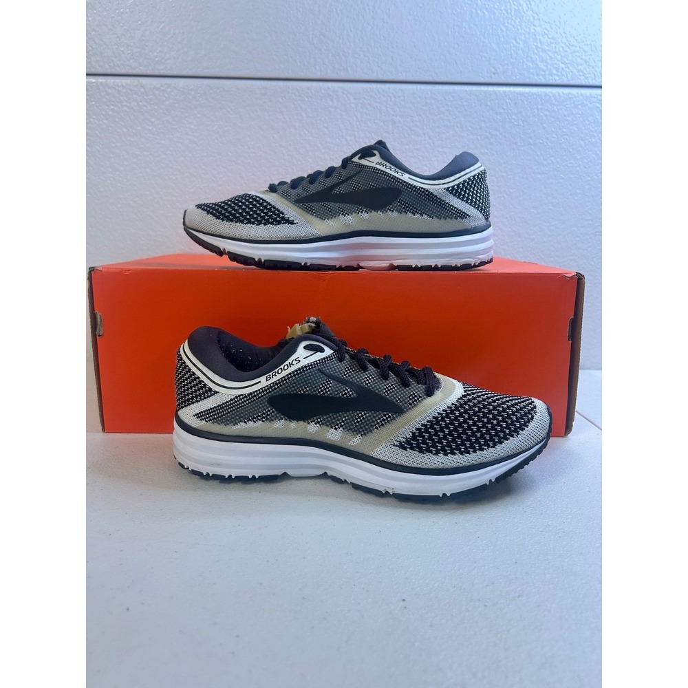 Brooks Revel Running Shoes Black White Grey Women's size 7 #2960